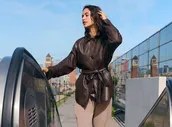 Oversized bundám odzvonilo. Letšnímu podzimu vládne zvýrazněný pas