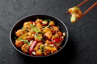 Zapomeňte na kuře! Květákové kung-pao chutná lépe než originální verze s masem